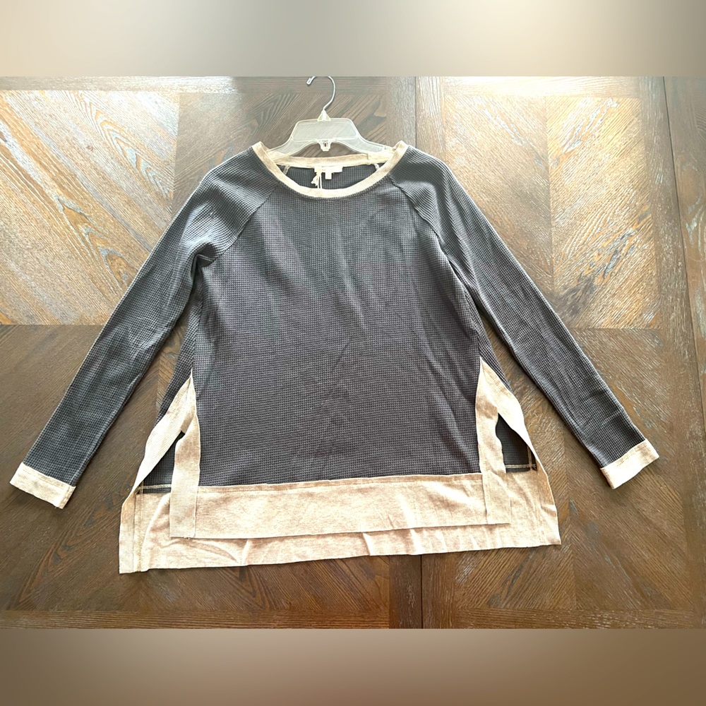 New with tags, woman’s waffle, Mistree boutique top